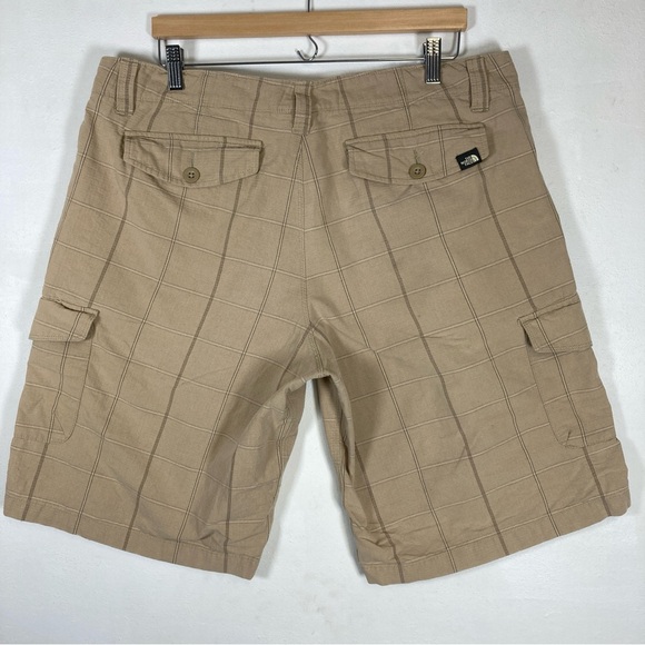 The North Face Rainier Surplus Cargo Shorts Mens Size 38 Beige Outdoor Camping - Picture 8 of 16